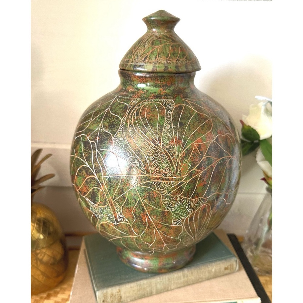 Vintage Signed Roger Calero Nicaragua Terracotta Clay Pottery Green Leaf & Lid